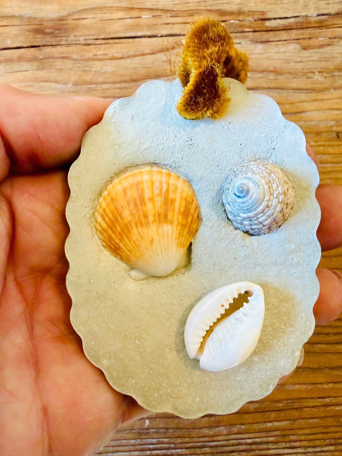 Concrete Seashell Ornament with Velvet Ribbon - Shell