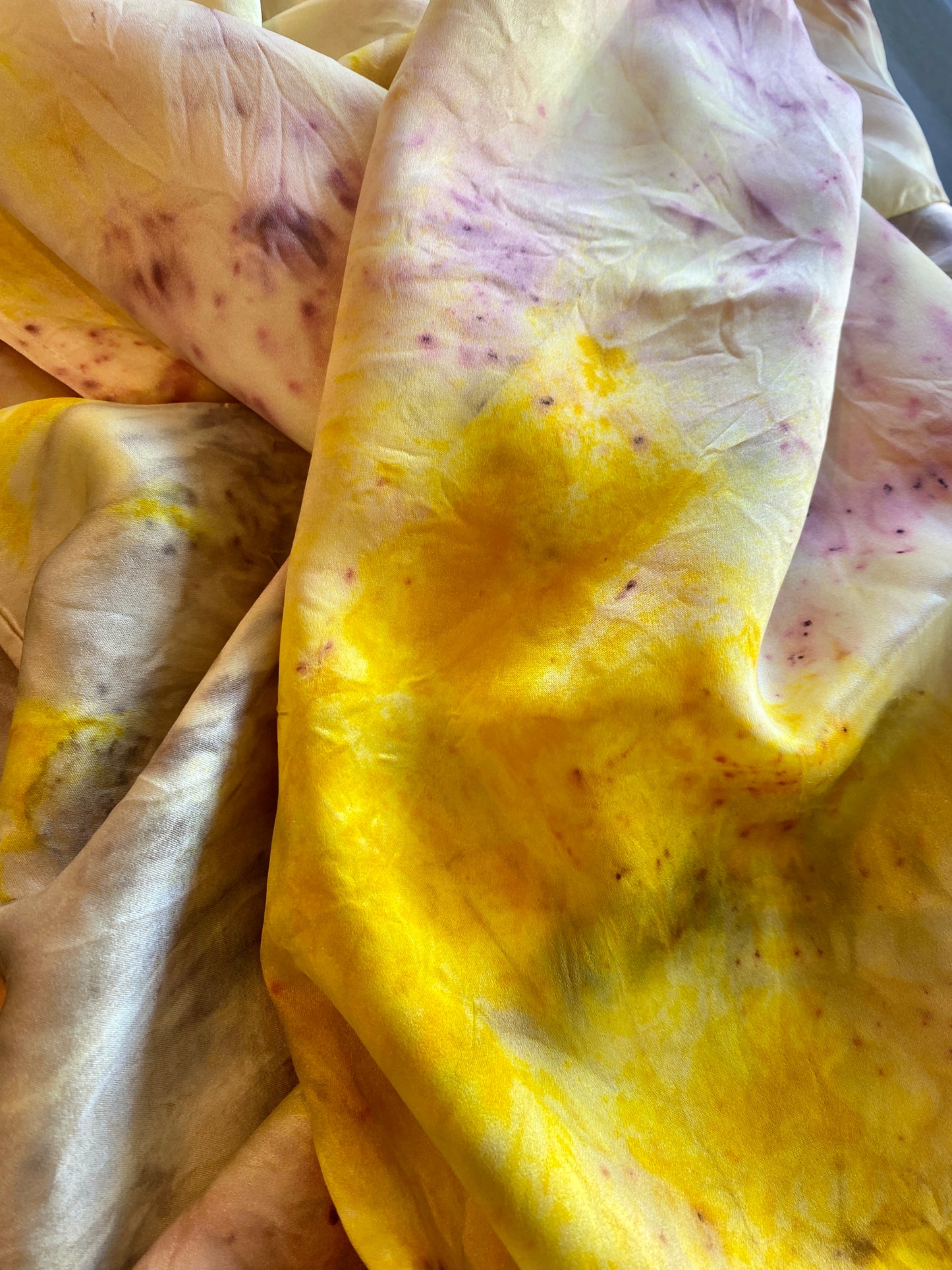 Plant Dyed Set of Silk Pillow Cases SP002